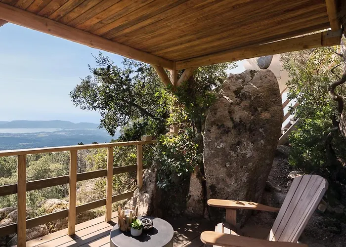 Cocoon Village * Porto-Vecchio (Corsica)